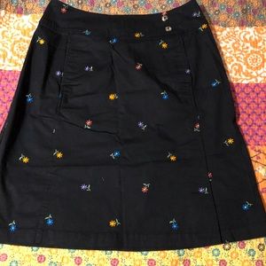 Casual Options Black W/ Flower Design Skirt Sz 10